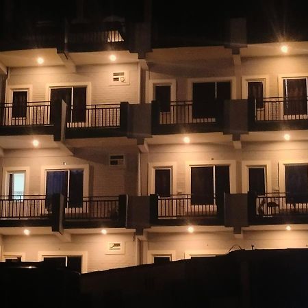 Chandra Palace Rishikesh Exterior photo