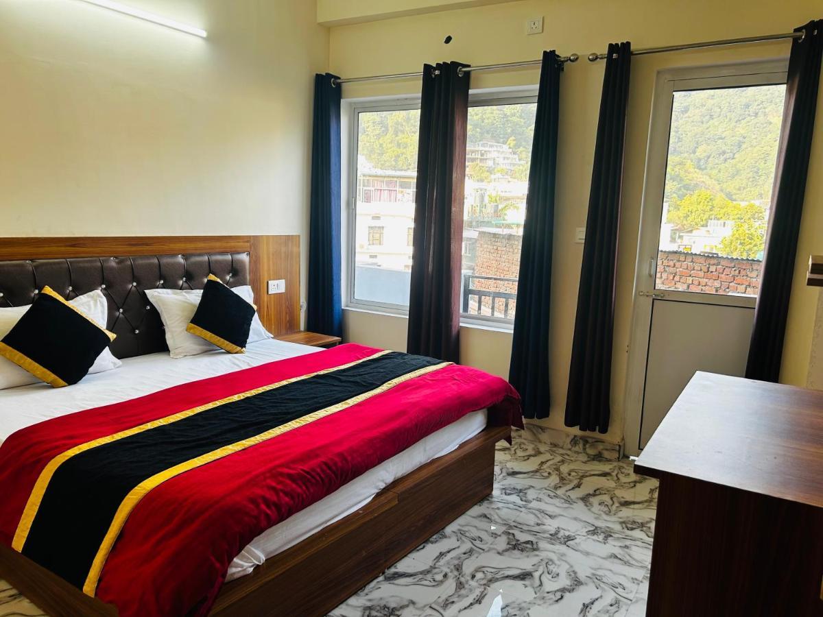 Chandra Palace Rishikesh Exterior photo